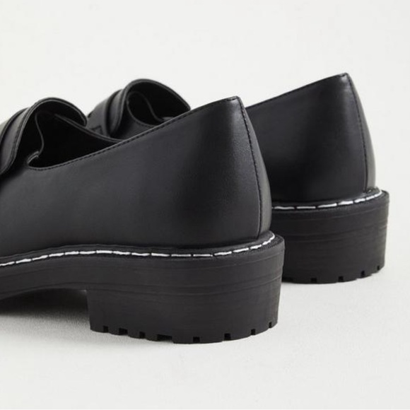 TORRID Shoes Women’s Chunky Lug Loafers Chunky Block Heel Shoes Size 10.5WW New - Picture 4 of 8